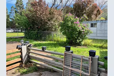 1246 N Second Avenue # 10, Gold Hill, OR 97525 - Photo 8