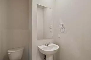 62743 Eagle Rd, Bend, OR 97701 - Photo 10