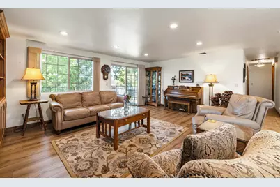 1528 Tamera Drive, Klamath Falls, OR 97603 - Photo 14
