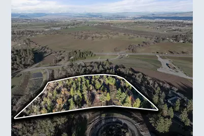 70 Vineyard View Circle, Medford, OR 97501 - Photo 2