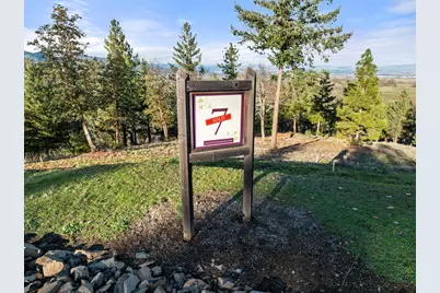 70 Vineyard View Circle, Medford, OR 97501 - Photo 24