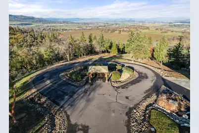 70 Vineyard View Circle, Medford, OR 97501 - Photo 30