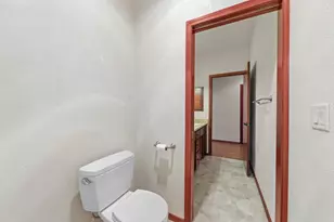 827 Isherwood Dr, Central Point, OR 97502 - Photo 24