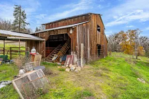 600 Slagle Creek Rd, Grants Pass, OR 97527 - Photo 28