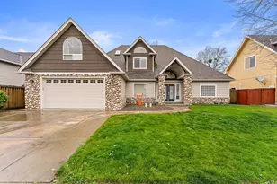 1653 Kentucky Ct, Central Point, OR 97502 - Photo 2