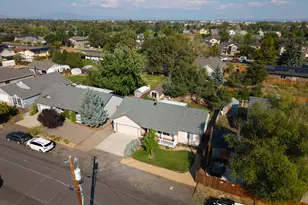 2240 SW 24th St, Redmond, OR 97756 - Photo 28