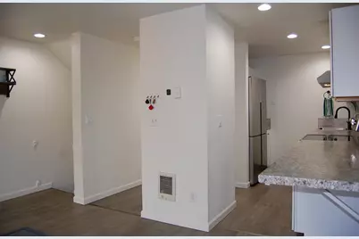 2240 Maplewood Drive S, Salem, OR 97306 - Photo 6