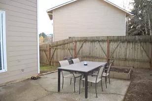 2240 Maplewood Dr S, Salem, OR 97306 - Photo 22