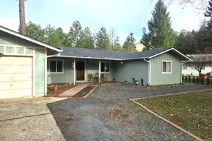 243 Shadowbrook Dr, Cave Junction, OR 97523 - Photo 2