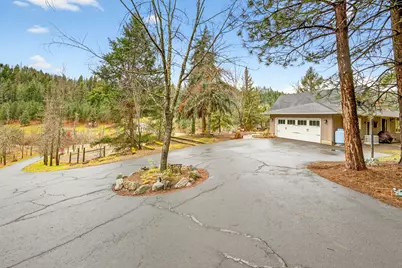 6333 Sterling Creek Road, Jacksonville, OR 97530 - Photo 2