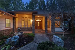337 Daleo Dr, Grants Pass, OR 97527 - Photo 2