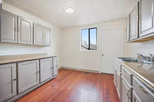 606 SW 2nd St, Pendleton, OR 97801 - Photo 8