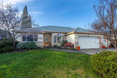 3418 Blue Blossom Drive, Medford, OR 97504 - Photo 1