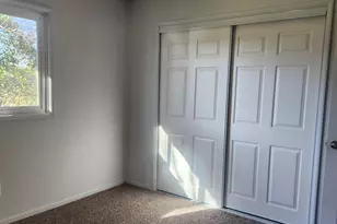 402 Emerald Cir, Medford, OR 97501 - Photo 38