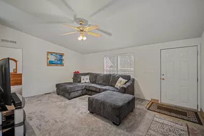 55633 Swan Road, Bend, OR 97707 - Photo 2