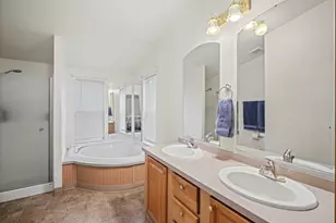 55633 Swan Rd, Bend, OR 97707 - Photo 14