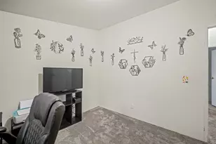 55633 Swan Rd, Bend, OR 97707 - Photo 18