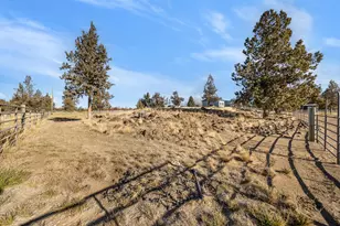 869 SW 55th Pl, Redmond, OR 97756 - Photo 44