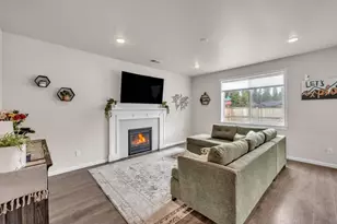 16496 Pne Crk Dr, La Pine, OR 97739 - Photo 6