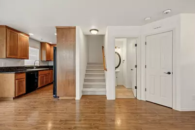 317 SW Bayou Place, Grants Pass, OR 97526 - Photo 4