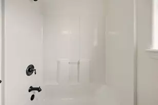 317 SW Bayou Pl, Grants Pass, OR 97526 - Photo 18