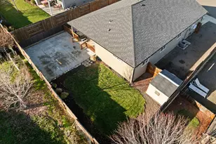 925 Sellwood Dr, Eagle Point, OR 97524 - Photo 26