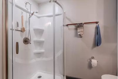 2717 Elliott Avenue, Medford, OR 97501 - Photo 22