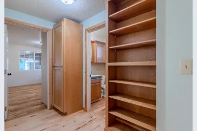 2717 Elliott Avenue, Medford, OR 97501 - Photo 12