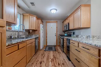 2717 Elliott Avenue, Medford, OR 97501 - Photo 8