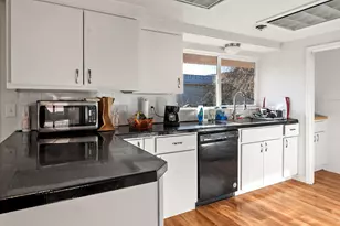 1265 NW Locust St, Prineville, OR 97754 - Photo 8