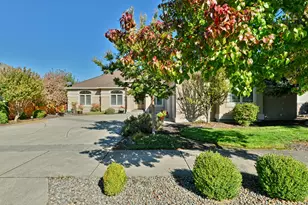 869 St Andrews Way, Eagle Point, OR 97524 - Photo 42