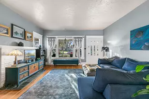 408 N Ivy St, Medford, OR 97501 - Photo 4