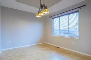 2485 NE 7th Ln, Redmond, OR 97756 - Photo 8