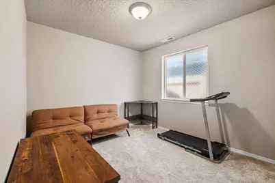 2565 NW Teak Avenue, Redmond, OR 97756 - Photo 18