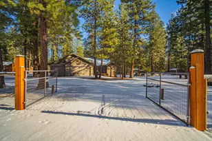 56430 Celestial Dr, Bend, OR 97707 - Photo 2