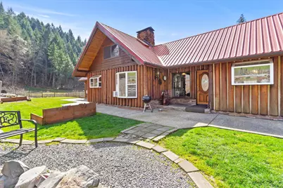 928 N Old Stage Road, Wolf Creek, OR 97497 - Photo 2