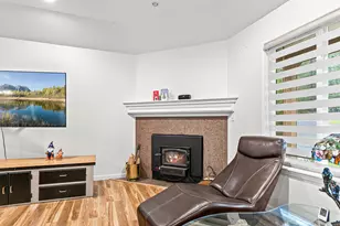 419 Idlewild Dr, Cave Junction, OR 97523 - Photo 6