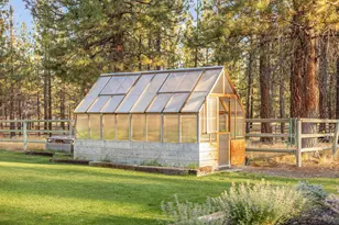 15624 National Forest Ln, Sisters, OR 97759 - Photo 40