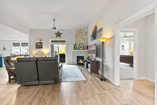 4530 SW Yew Ave, Redmond, OR 97756 - Photo 6