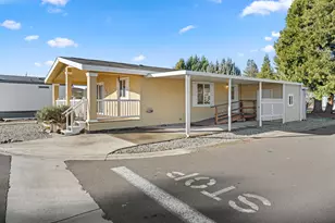 3431 S Pacific Hwy, Medford, OR 97501 - Photo 2