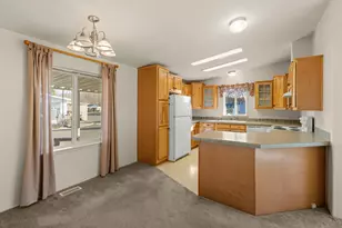 3431 S Pacific Hwy, Medford, OR 97501 - Photo 4
