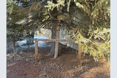 135744 Highway 97, Crescent, OR 97733 - Photo 18