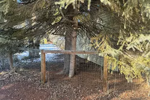 135744 Hwy 97, Crescent, OR 97733 - Photo 18