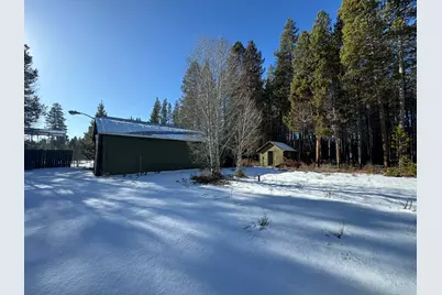 135744 Highway 97, Crescent, OR 97733 - Photo 16