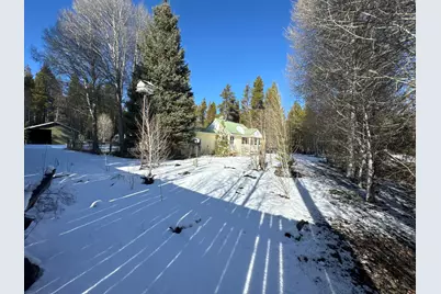 135744 Highway 97, Crescent, OR 97733 - Photo 10