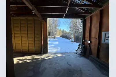 135744 Highway 97, Crescent, OR 97733 - Photo 16