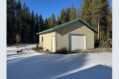 135744 Highway 97, Crescent, OR 97733 - Photo 18
