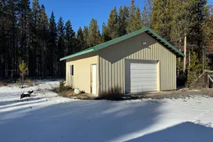 135744 Hwy 97, Crescent, OR 97733 - Photo 18