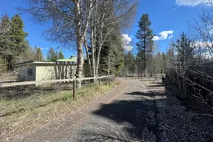 135744 Hwy 97, Crescent, OR 97733 - Photo 16