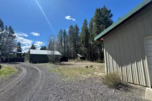 135744 Hwy 97, Crescent, OR 97733 - Photo 14